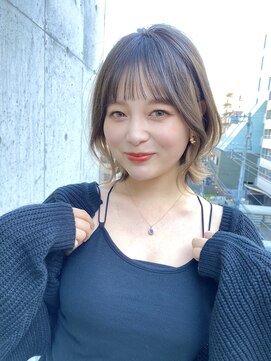 リコバイアフロート(riko by afloat) 結べるボブイヤリングカラープラチナベージュぱっつん前髪吉祥寺