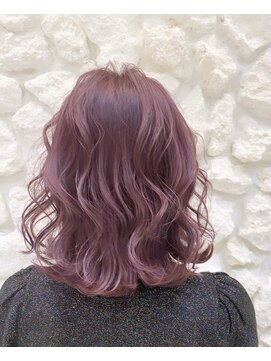 モアナ バイ ヘッドライト 二俣川店(Moana by HEADLIGHT) Moana＃ベリーピンク＃ボブ＃ケアブリーチ