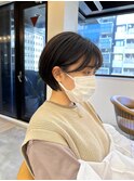 伸ばしかけさんにおすすめ！ショートすぎない丸っこいミニボブ