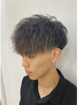 ハイプ(HYPE) ソフトツイスト/ツイストスパイラル/眉毛ワックス/メンズカット