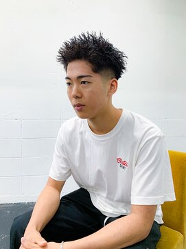 メリケンバーバーショップ フクオカ(MERICAN BARBERSHOP FUK) ハイライトマッシュパーマウルフアッシュブラック