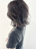 オー(OOO)&nbsp;シルバーグレージュ◯