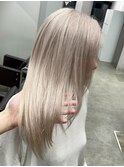 ホワイトブロンドミルクティーカラーブリーチダブルカラー横浜駅