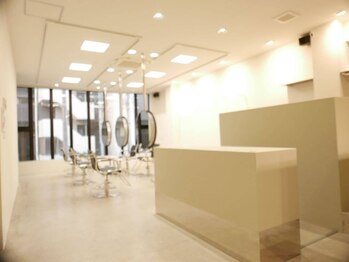 llwy 名古屋栄 【1月頃NEW OPEN（予定）】の写真/仕事の帰り道・お買い物帰りに気軽に寄れる、自然と足が向く心地よさ＊何でも相談できるスタイリスト在籍◎