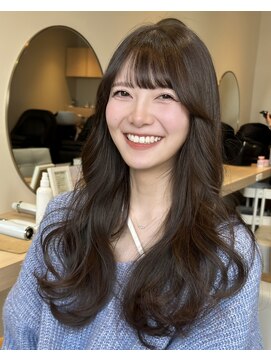 ザックジングウ 表参道(ZACC JINGU) 矢野口の艶カラー×柔らかカール【大人可愛いロング】