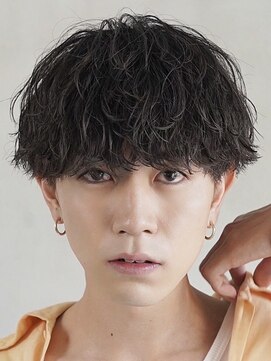 フィフス 天神大名(fifth) 天神メンズパーマルーズパーマシャドウパーマッシュウルフ緩め