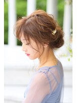 ヘアメイクサロン シャルメ(Hair Make Salon CHARMER) フワッとした印象に！浴衣にも♪ウェーブカジュアルシニヨン