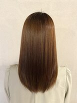 ポンパデュール(Pompadour)&nbsp;アイロンを使わない酸性縮毛矯正（リタッチ）