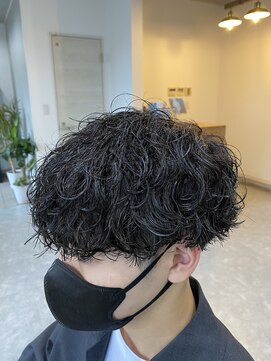 フゥ 宇都宮(FeU) 波巻パーマ×マッシュ