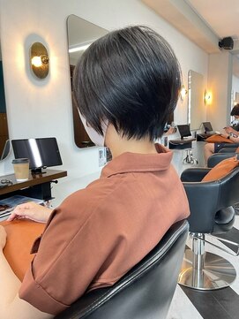 アフロディーテギンザ 神保町(APHRODITE GINZA) カール/セミディ/シアーカラー/姫カット［御茶ノ水/神保町］