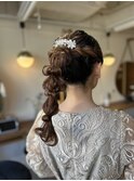 華やかでスタイリッシュな編みおろしポニー♪/表参道