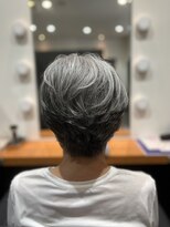 アミックス Hair&Make Amix KOKUSAIHOTEL&nbsp;耳かけショートスタイル