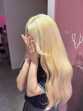 ダズリングディア(Dazzling Deer) ブロンド/抜きっぱなしブロンド/韓国巻き/ロング