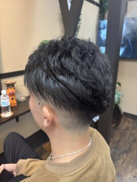 コネクト(Connect) ツーブロックスキンパーマスタイル