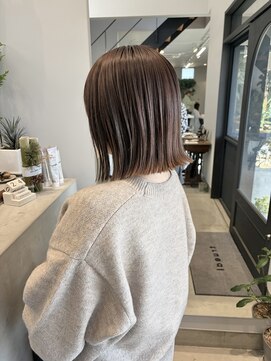 トゥリル(trueal) bob × gray beige