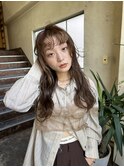 ベージュとブラウン