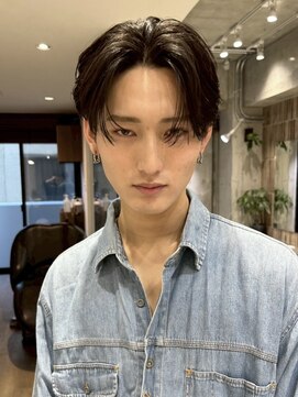 ファルベ(Farbe) 刈り上げセンターパートリバースセンターパートニュアンスパーマ