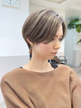 GRAFF 鎌倉 ショート ボブ 【グラフカマクラ】【3月下旬NEW OPEN(予定)】 30代40代ショートハイライト/ハンサムショート/前髪なしショート