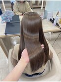 ワンカラーで叶う透明感ベージュ