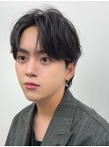 30代大人男子センターパート毛流れニュアンスパーマ