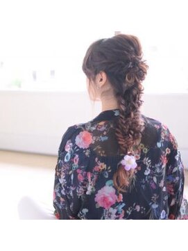 テラスオブベル(TERRAS of belle) 華やかモコモコ編み下ろしstyle☆