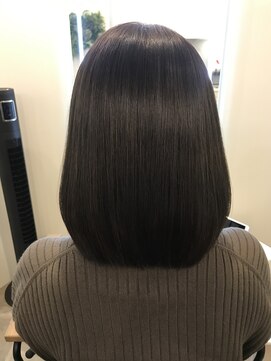 アールサロン アオヤマ(Rr SALON AOYAMA) プラチナミネコラ+silica