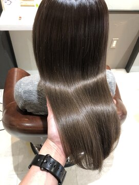 アベリーニューヨーク(Avery NEWYORK) アッシュベージュ{ハイライト/ケアブリーチ/インナカラー]