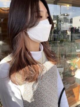 キュオンシア(CUEON. ciea) 軽めレイヤーカット×インナーカラー×ピンクベージュ