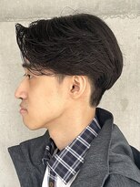 フイ メンズヘア ヨヨギ(Hui men's hair yoyogi) メンズ/アップバング/ツーブロックマッシュ/束感ショート波巻き