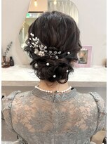 ミラ(Mila)&nbsp;結婚式お呼ばれ定番♪綺麗めアップスタイル
