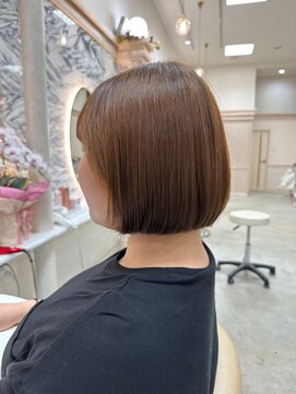 エル バイ ロンド 関(elle by Lond) [elle by lond]栗原　瑠世　艶感縮毛矯正×ボブ U