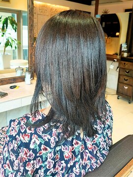 ヘアリゾート粋 ティガ 池袋店(tiga) 艶髪ミディアムレイヤー/ナチュラルブラウン