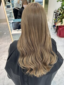 ロンドルピナス 小倉(Lond Lupinus) ブルーブラック/ワイドバング/美髪のススメ/外ハネボブ/北九州