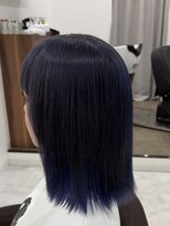 アールシリウス(R,SIRIUS)&nbsp;色ムラある方でもブリーチ1回で出来るネイビーカラー