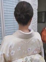 ルイス(LEWES)&nbsp;着物に合うシニヨンスタイル