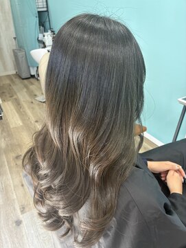 ハル(HAL) 艶髪カラー