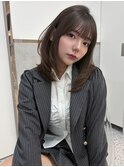 大人ガーリーダークアッシュミディアムレイヤーカット髪質改善
