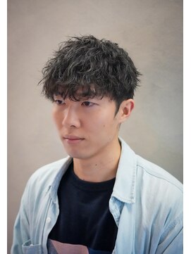 アル(ARU) 無雑作ショート