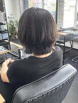 エミタス 柳通り(Emitas.)&nbsp;和歌山市で叶えるくびれレイヤーボブ