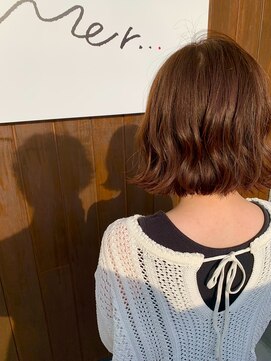 メール(Mer...) 人気の外ハネ／切っぱなしボブ☆