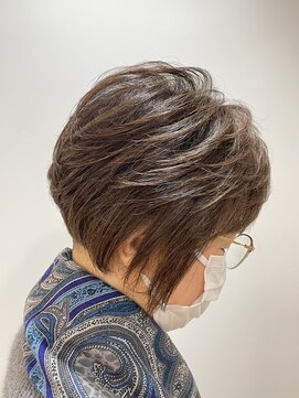 シンカ(shinka.) ショート/白髪染め/アシンメトリー/トリートメント