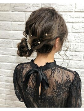 メルク(merc.) merc.加岳井　サイドシニオンアレンジ