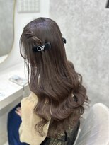 ラビス(Lovis) 黒髪カタログ/ボブルフ/ネビージュ/小顔に見せるヘア/ワンレン