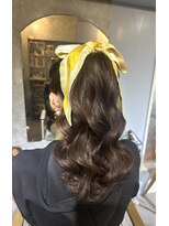 サーディースリーエーカーズヘアスタジオ(33Acers Hair Studio)&nbsp;ルーズポニー