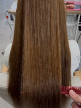 レヴィア(REVIA) 髪質改善トリートメント前髪カットレイヤーカット