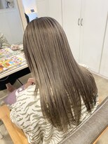 アンジュベイナハ (Ange Bay NAHA) 透明感と柔らかさ×ハイトーンベージュ