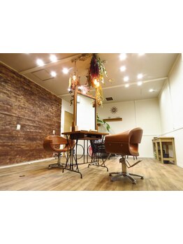 24時まで営業!お仕事終わりでも受付可能◎毎日頑張る大人女性やお仕事お忙しい男性の方にオススメのSalon＊