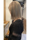 ボブ　ベージュ