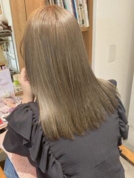 ショートヘア ハーフアンドハーフ(HALF AND HALF) ツヤ髪ヘア