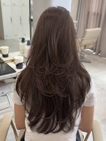 ユニ 原宿(uni) 韓国ヘアハイトーンミルクティーベージュロングレイヤーカット